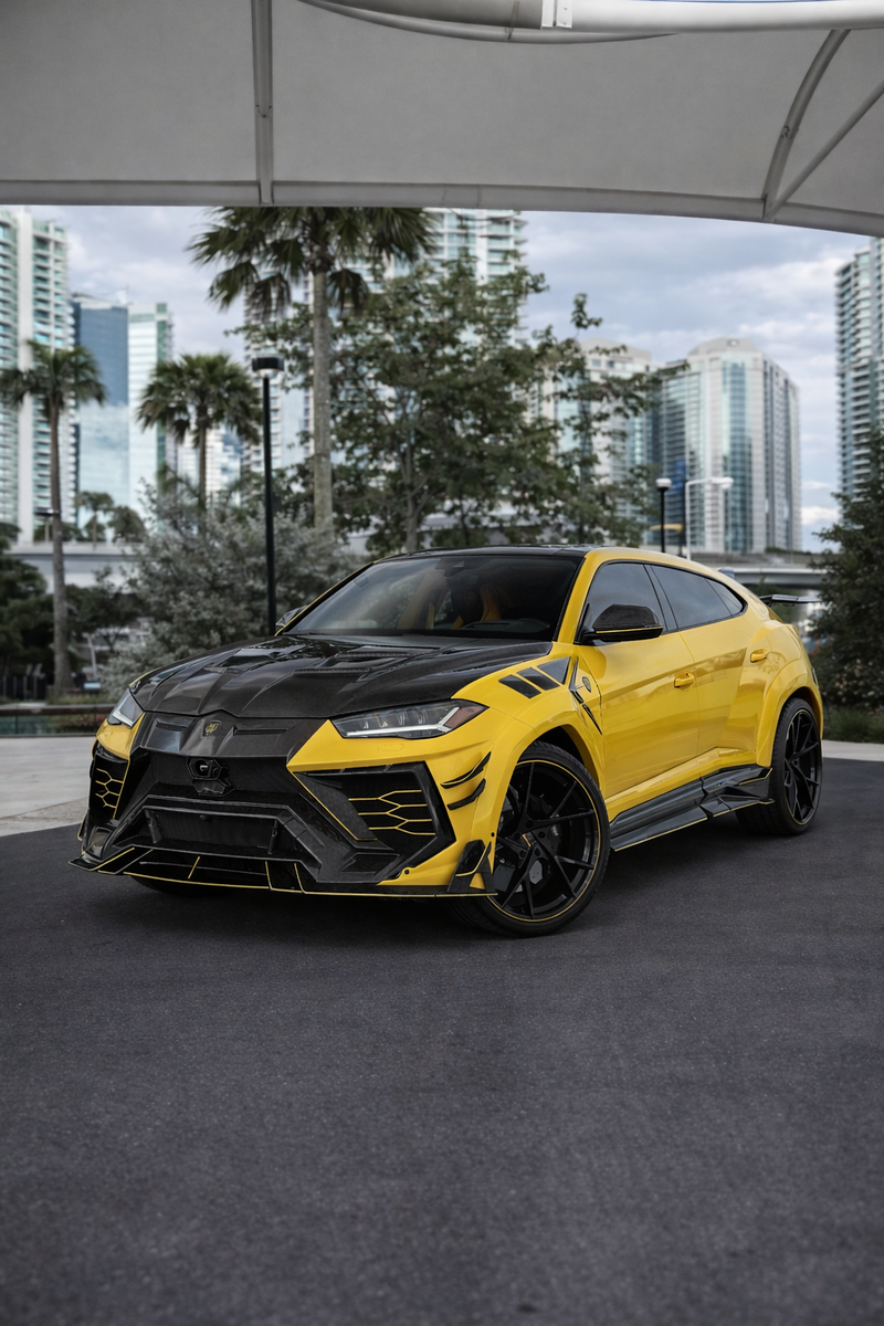 Lamborghini Urus Mansory Yellow