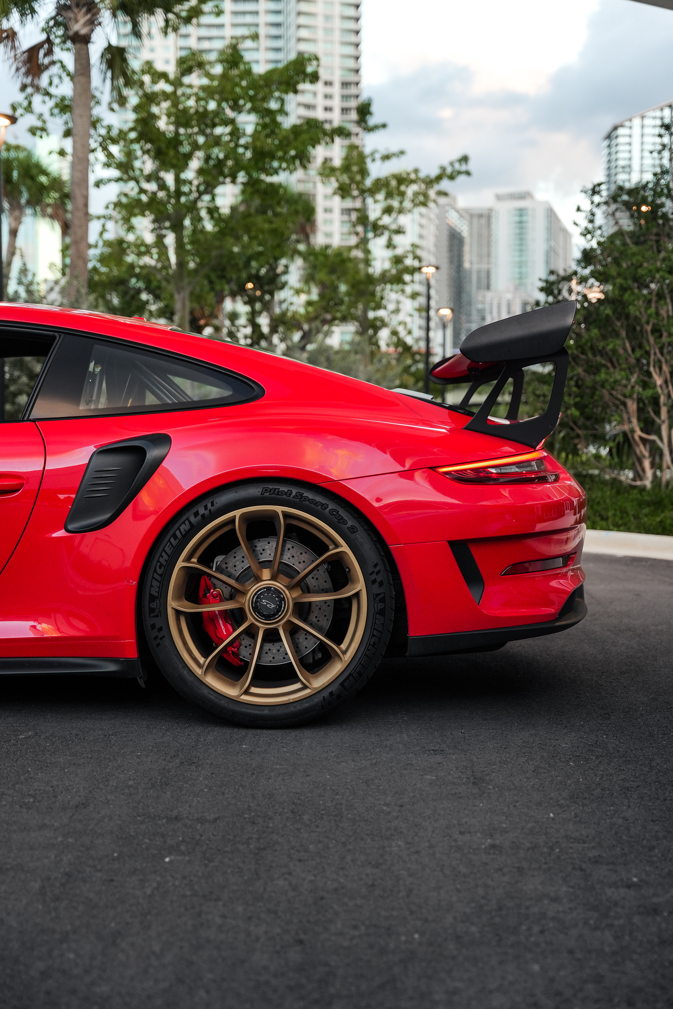 Porsche GT3RS Red - Image 2